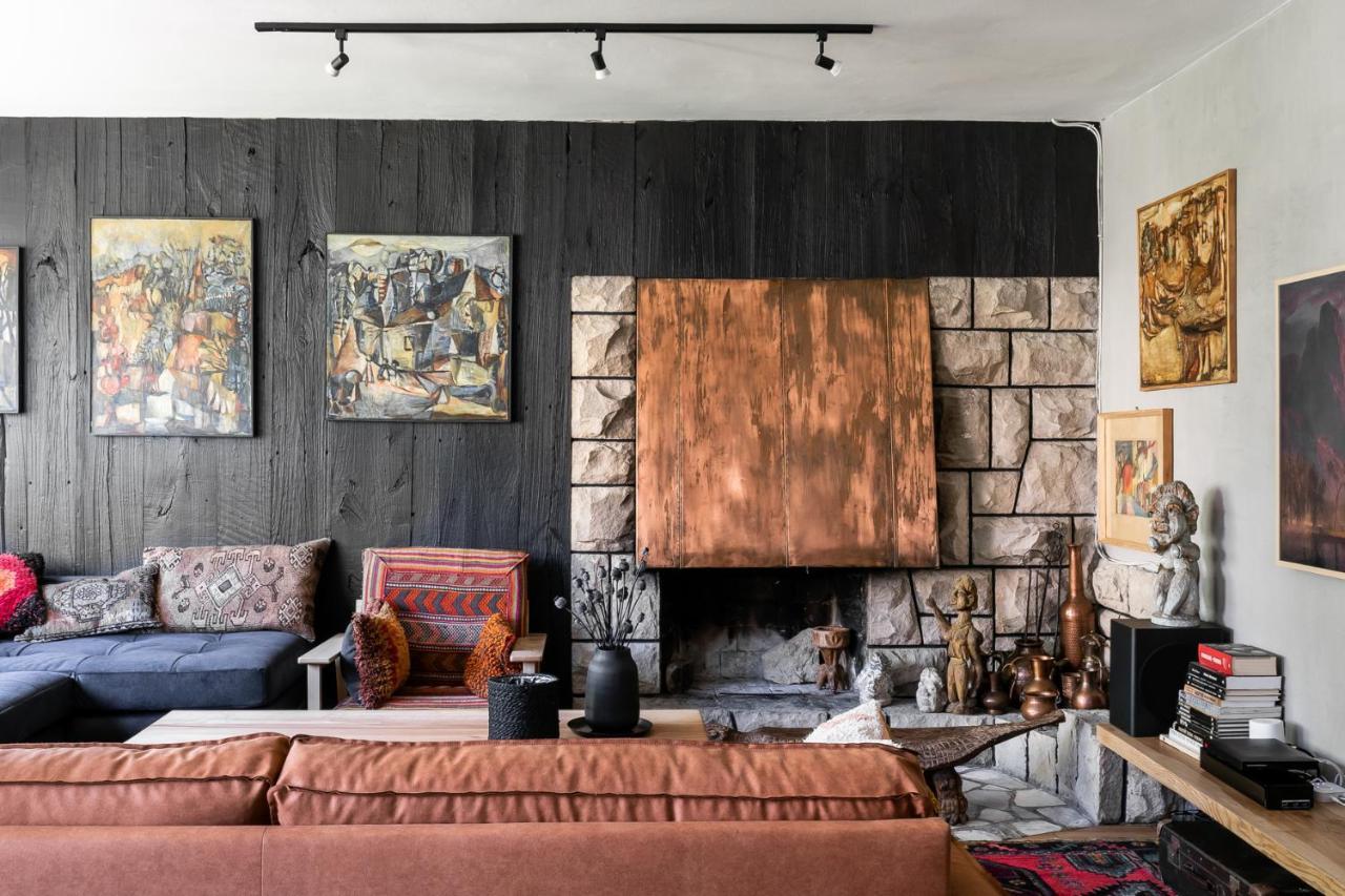 Ethnica & Gallery Apartment
